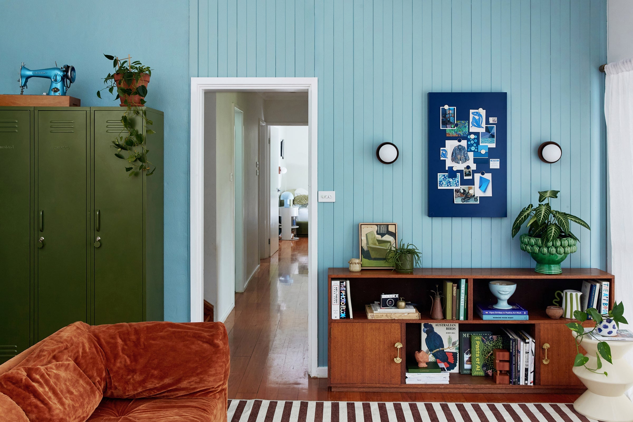 How to use the 60-30-10 colour rule in your home