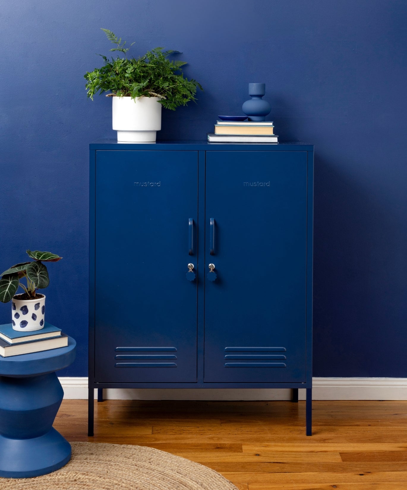 The Midi in Navy